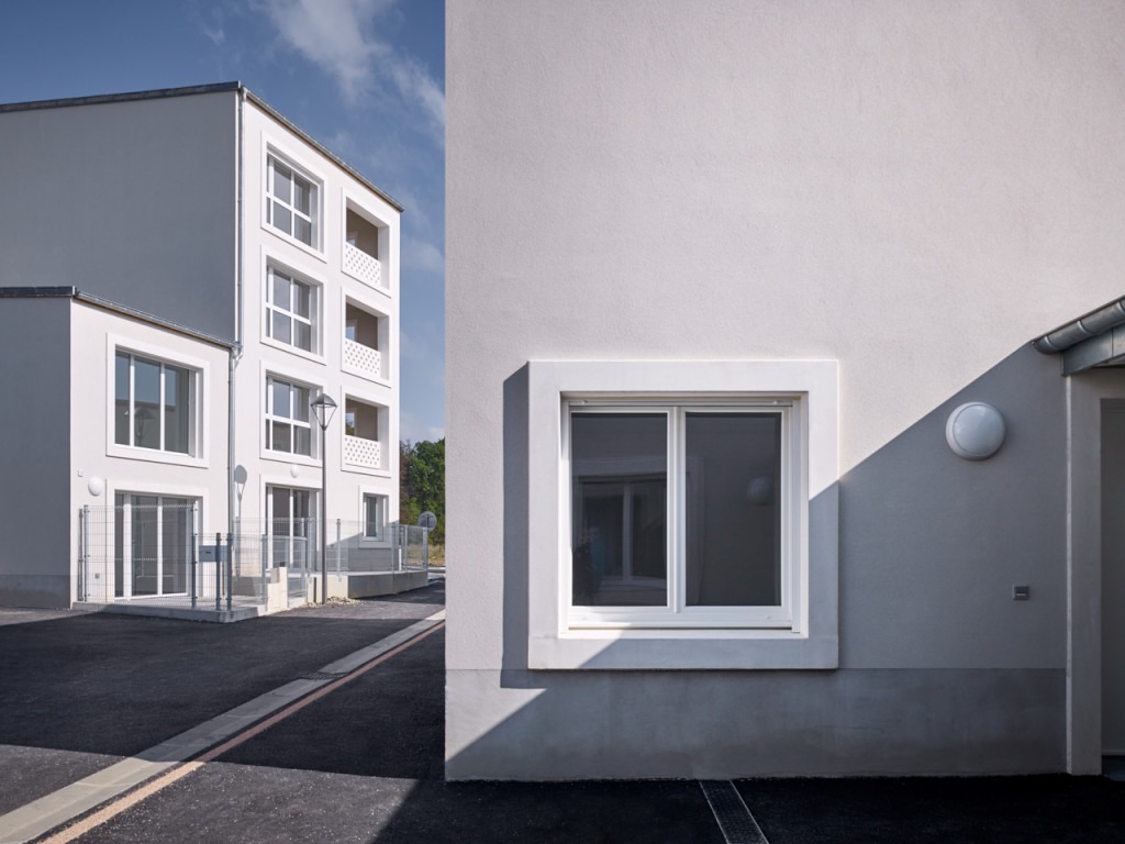 35 logements intermédiaires by Atelier Martel | © Yohan Zerdoun Photography
