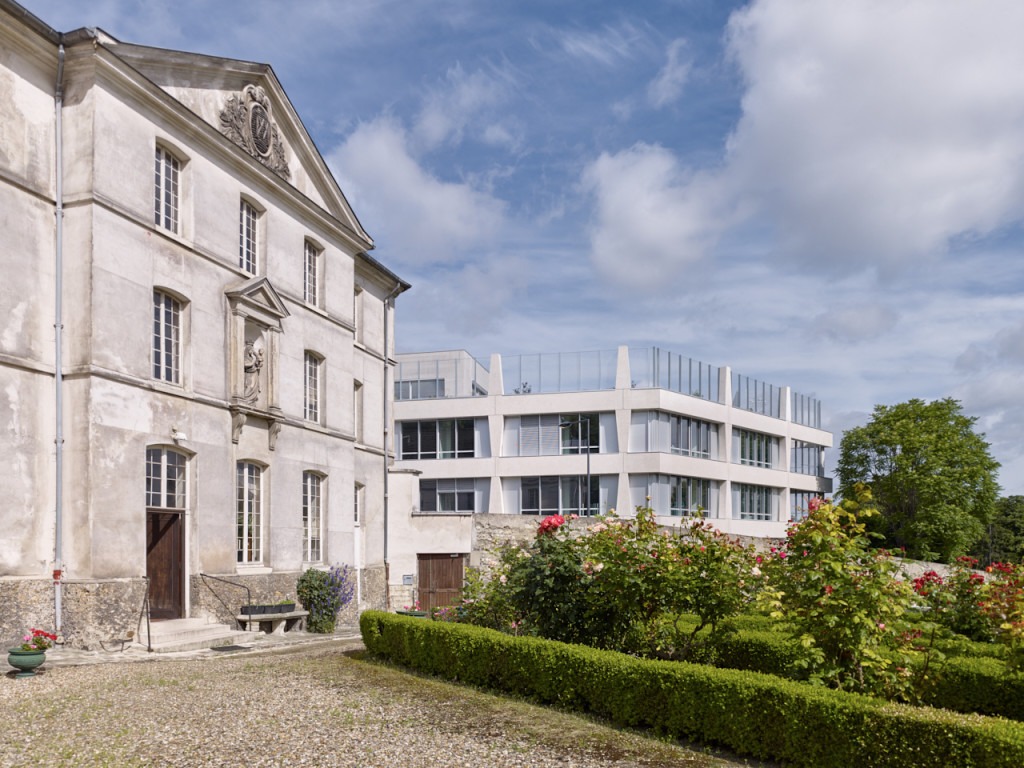 Hopital Suisse de Paris by Atelier Martel | © Yohan Zerdoun Photography